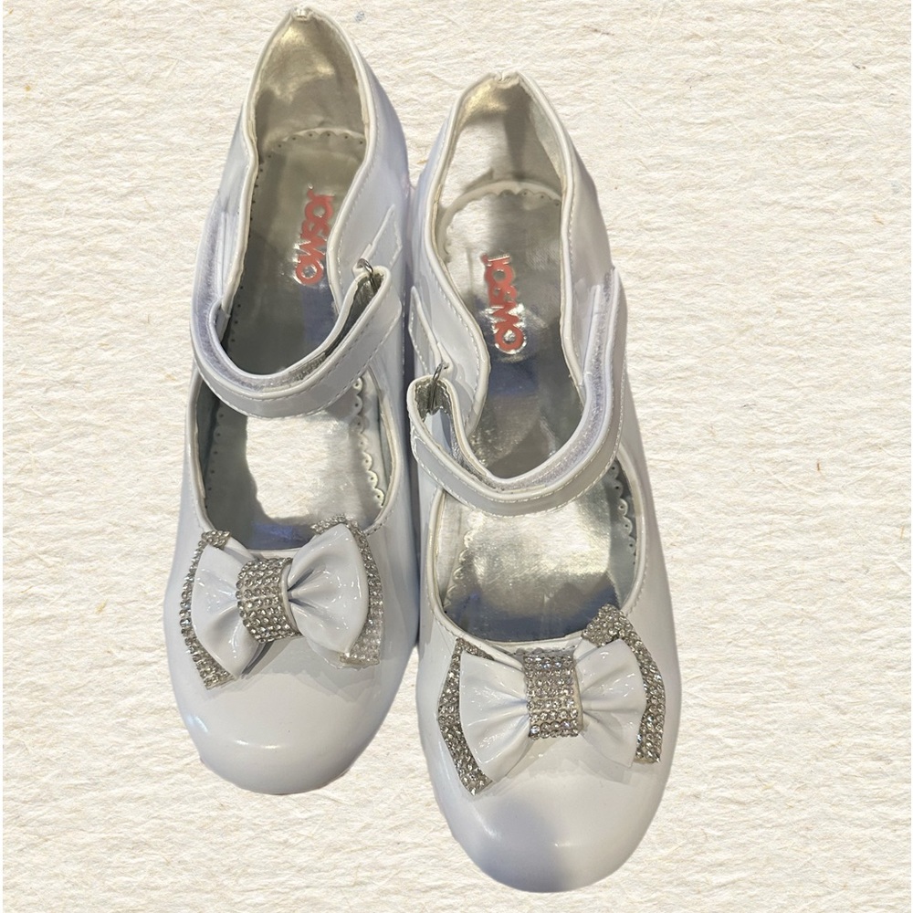 New, Girls White Patent Mary Jane Dress Shoes ( Size 3) with Bow